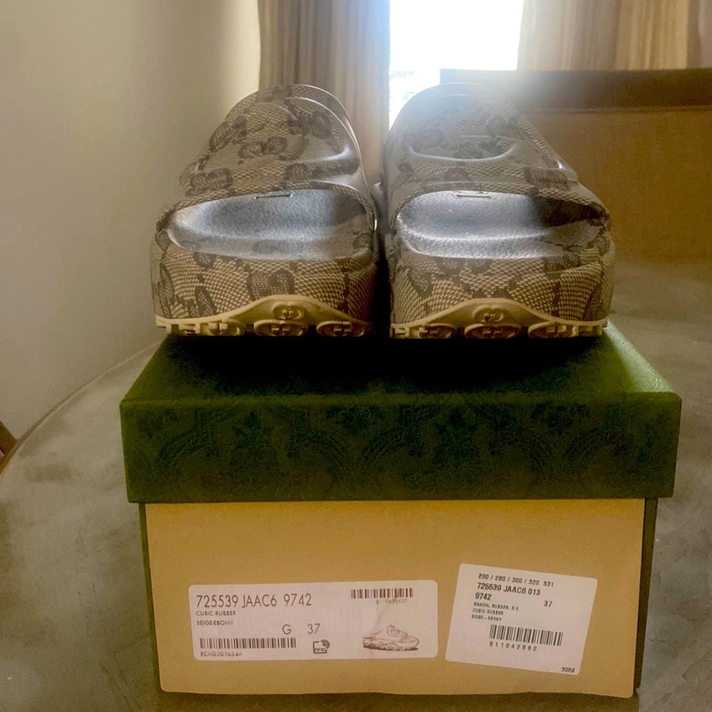 Gucci Sandals